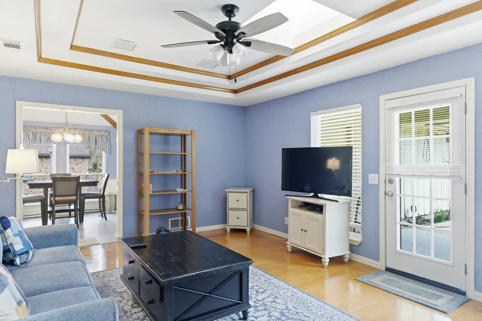 Family room alternate view